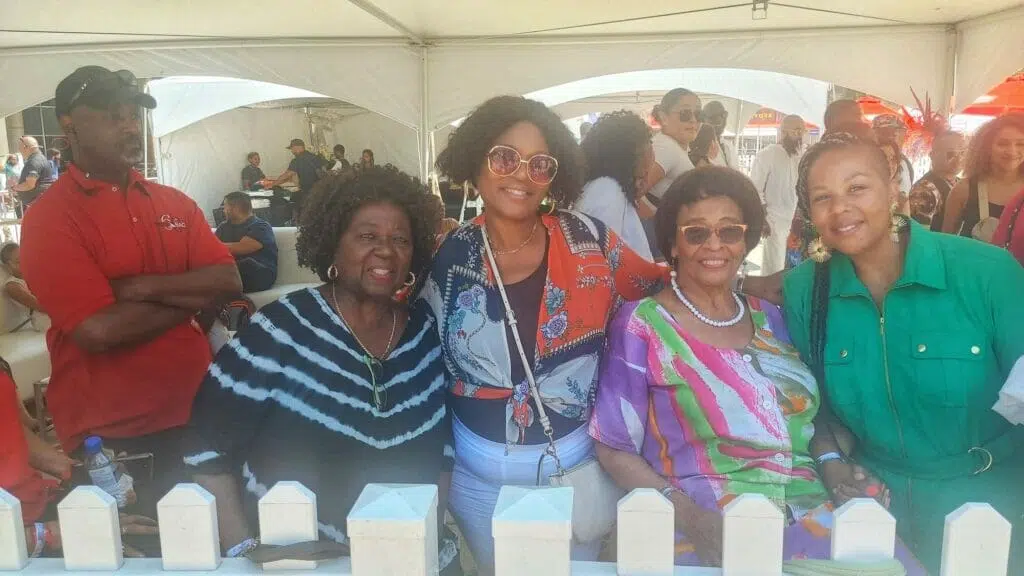 (l-r) Dr. Jean Augustine, Sharon Joseph of Besjuce.com, Hon, Dr. Rita Cox, MPP Charmaine Williams  